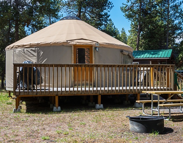Bend-Sunriver Rental Yurt